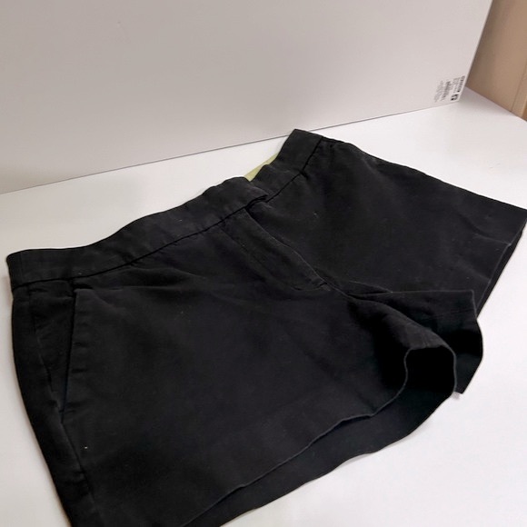 Aritzia Wilfred Women’s low rise black cotton micro cargo shorts. Size 6 - Picture 7 of 13